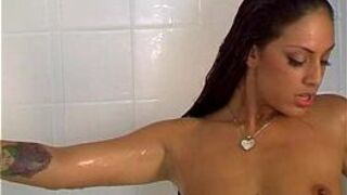 Ice La Fox pretty pussy - porn video
