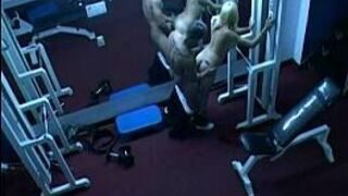 Horny folks fucking at the gym - porn video