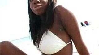 Fucking black beauty from the beach - porn video